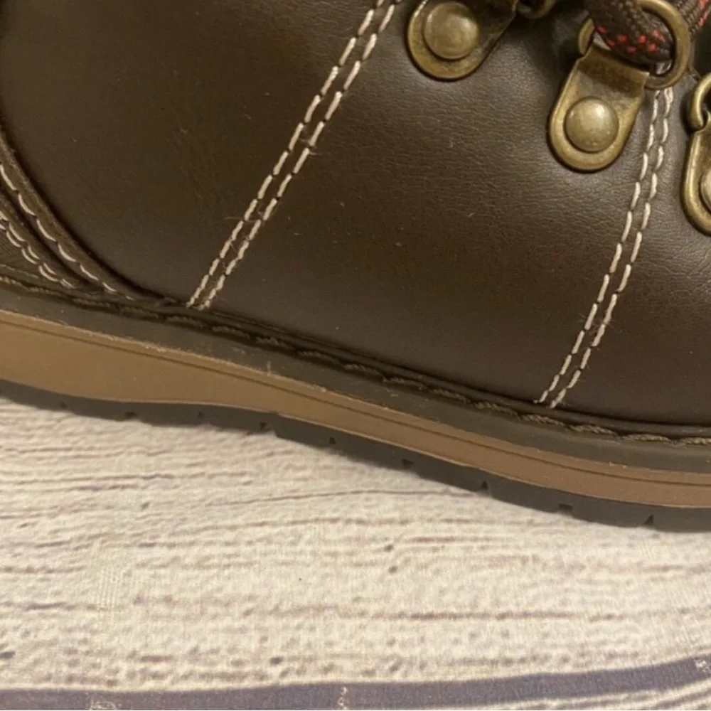 Skechers  boots size 11 toddler boys